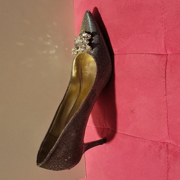 Blinged out sparkly shoes - Picture 3 of 8